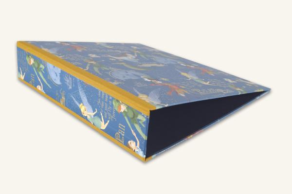 Design folder DIN A4 with Italian colored paper